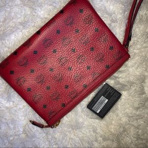 MCM clutch (PURSE ALREADY SOLD) !